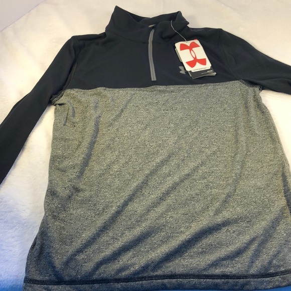Under Armour Other - Boys Under Armour Black & Gray Top Size M